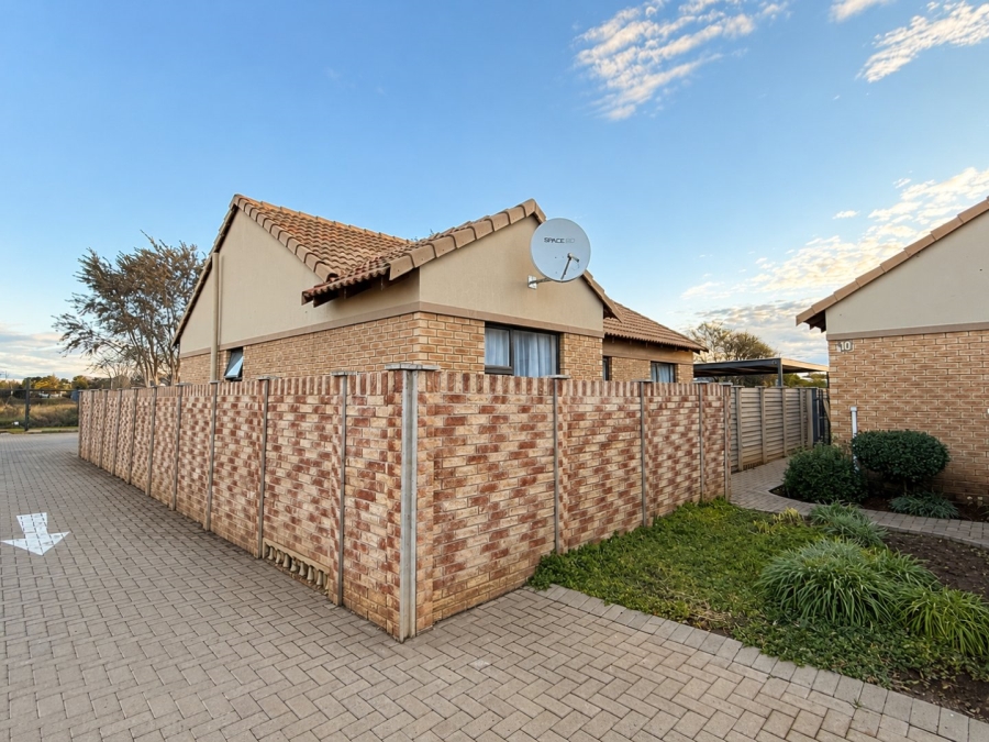 2 Bedroom Property for Sale in Douglas Valley Free State